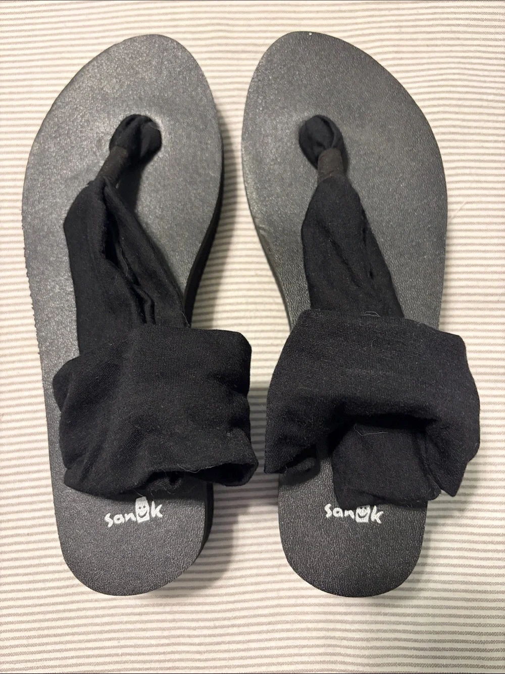 Sanuk Yoga Sling 2 Black Fabric Sandals Size 9 Comfort Platform Flip Flops